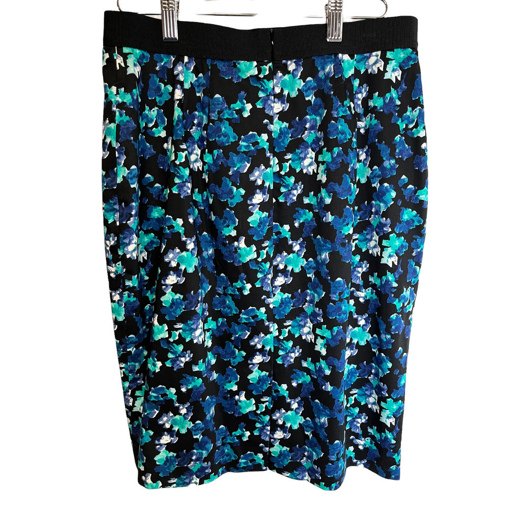 NWT Ann Taylor Spring Skirt